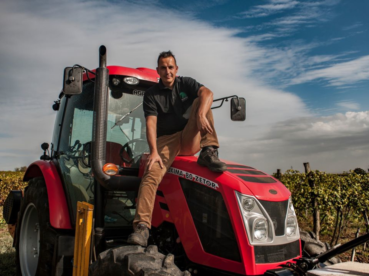 Ákos - megfelelő gépparkkal Ákos - megfelelő gépparkkal